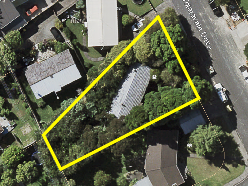 62 Totaravale Drive, Totara Vale, Auckland - Carousel 1