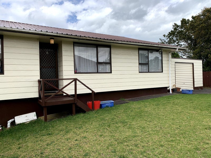 2/754 Sandringham Road Extension, Mount Roskill, Auckland - Carousel 1