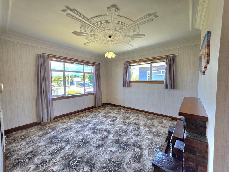13 Ngaio Street, Strandon, New Plymouth - Carousel 2