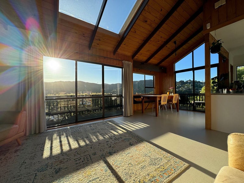 221 Pembroke Road, Wilton, Wellington - Carousel 1