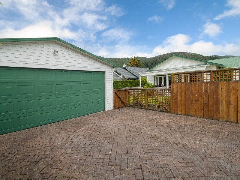 25 Norton Park Avenue, Fairfield, Lower Hutt - Carousel 20
