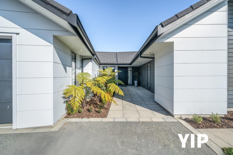 152 John Burke DR, Aotea, PORIRUA - Carousel 2