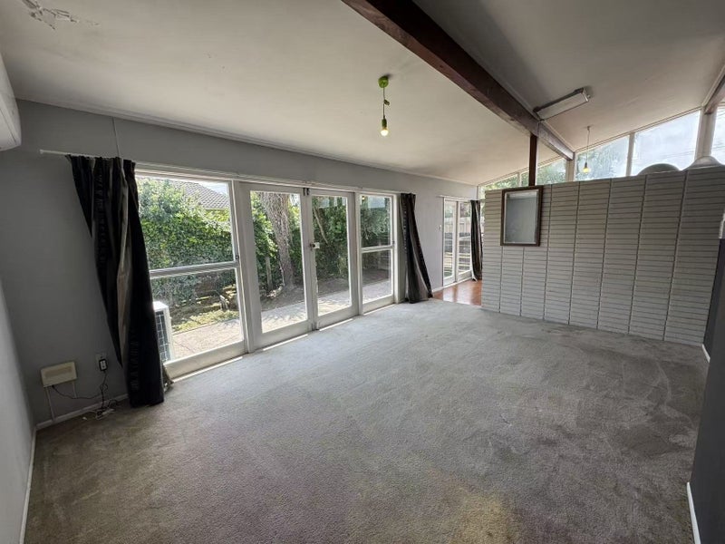 75 Knighton Road, Hillcrest, Hamilton - Carousel 2