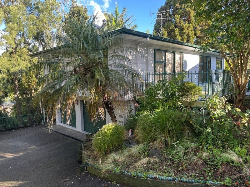24A Croydon Road, New Lynn, Auckland - Carousel 1