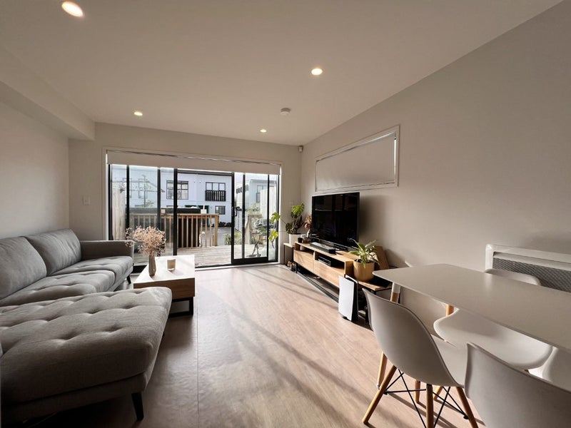 76C Opaheke Road, Opaheke, Papakura - Carousel 2