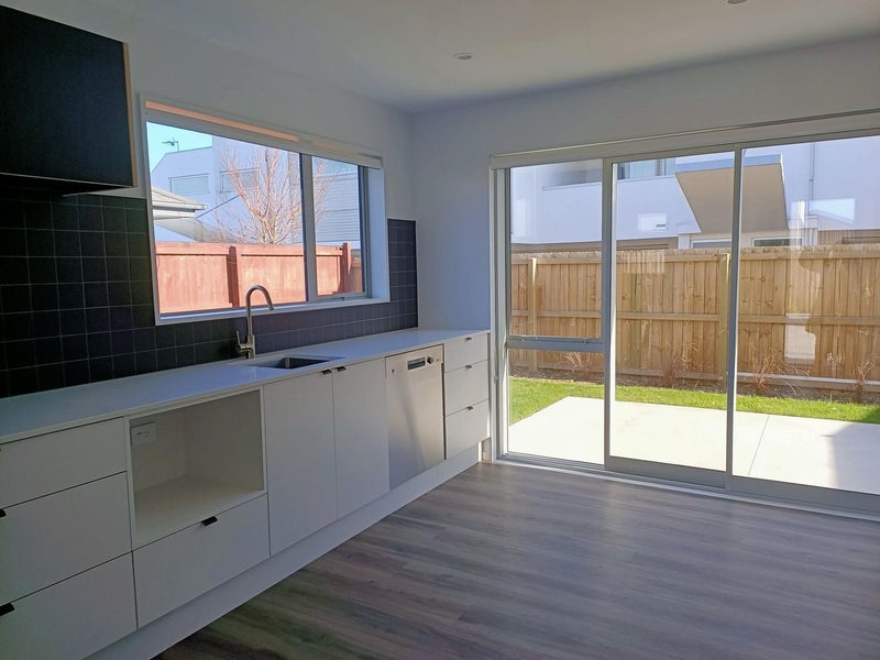 4/24 Heywood Terrace, Richmond, Christchurch - Carousel 2