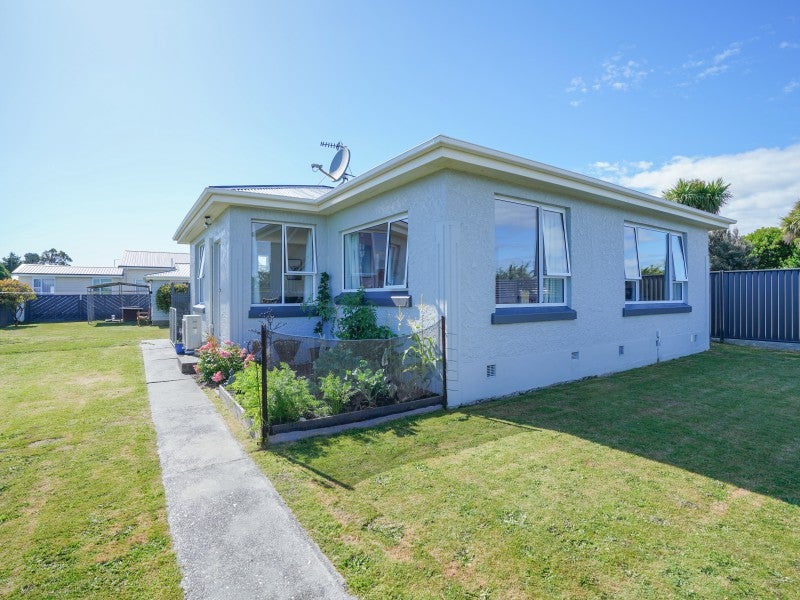 1 Stirling Street, Windsor, Invercargill - Carousel 1