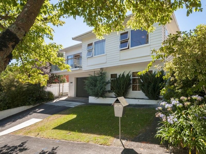 2 Volkner Grove, Waterloo, Lower Hutt - Carousel 2