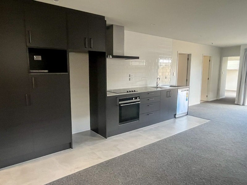 14 Oakmill Drive, Casebrook, Christchurch - Carousel 2