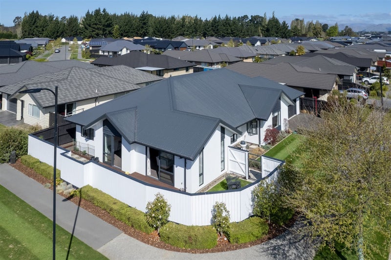 20 Dunlops Crescent, MARSHLAND, CHRISTCHURCH - Carousel 2