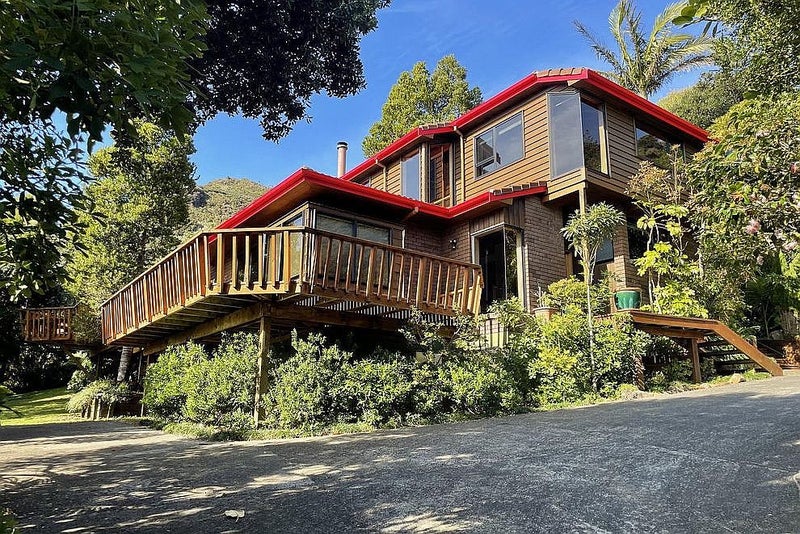 18 Rayner Road, New Lynn - Carousel 2