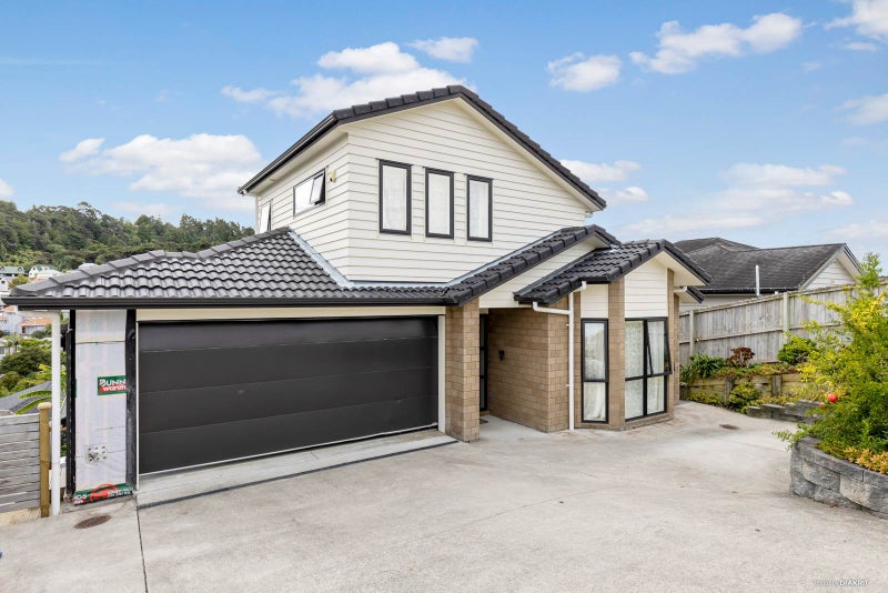 136 Tamahere Drive, Glenfield, Auckland - Carousel 2