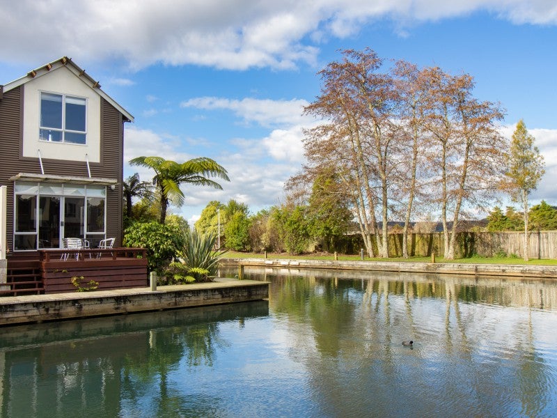 60/1420 Hamurana Road, Mourea, Rotorua - Carousel 1