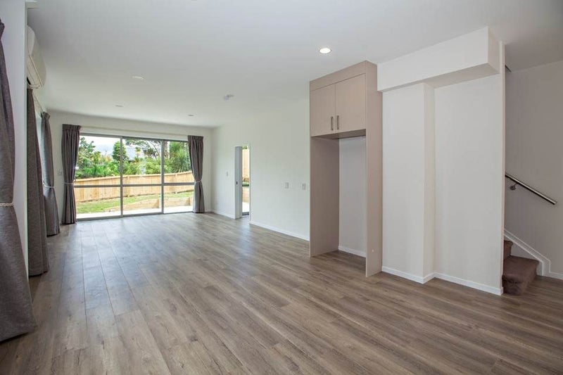 15 Sunshine Boulevard, Sunnyvale, Auckland - Carousel 2