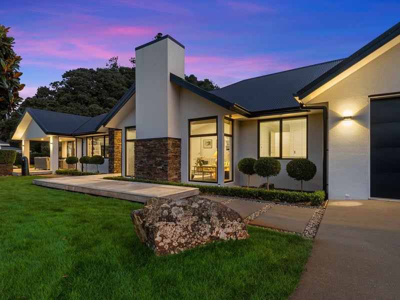 11 Jean Millington Lane, Whangarei - Carousel 1