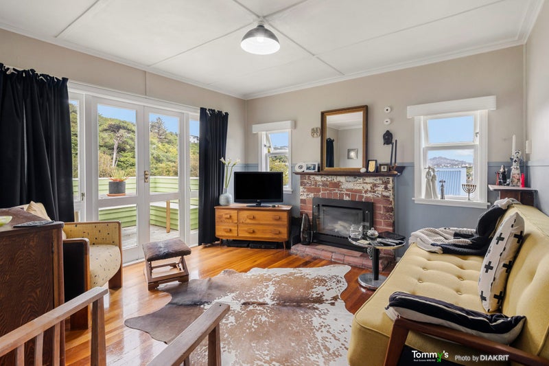 60 Allington Road, Karori, Wellington - Carousel 2