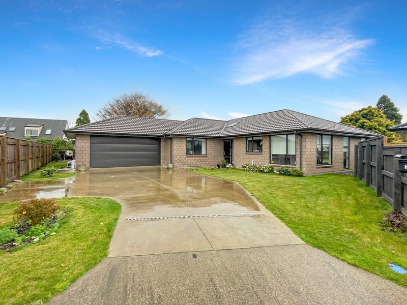 20 Piharau Crescent, Hurdon, New Plymouth - Carousel 1