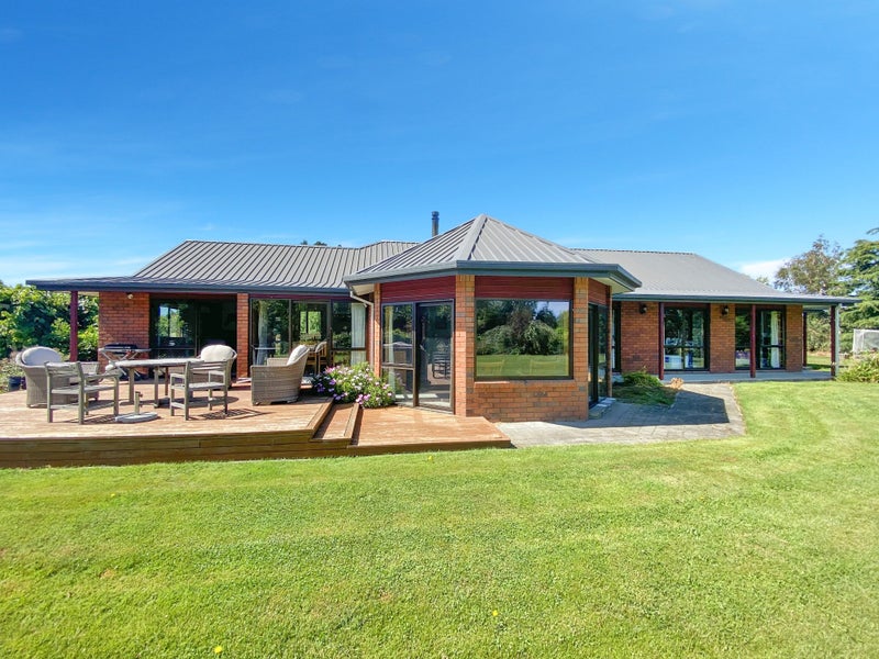 90 Neave Road, Christchurch - Carousel 1