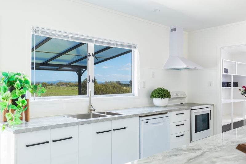 198 Pukehina Parade, Te Puke - Carousel 2