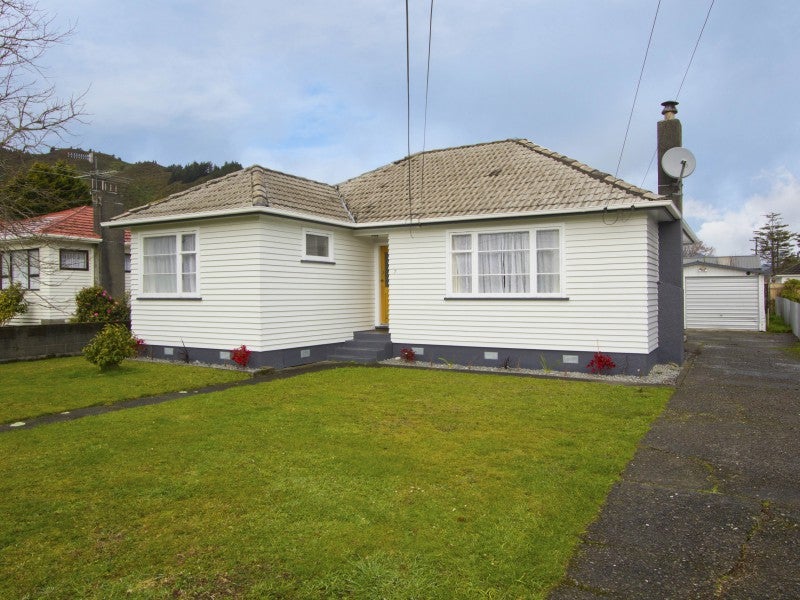 7 Ashforth Street, Wainuiomata, Lower Hutt - Carousel 1
