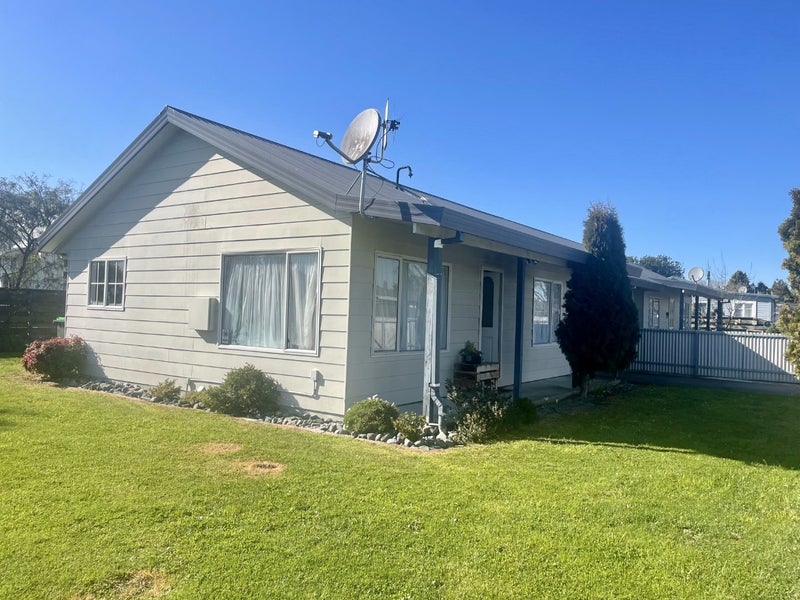 900 Collinge Road, Mayfair, Hastings - Carousel 1