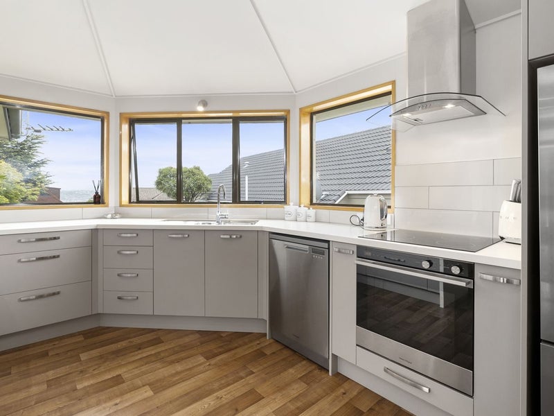 1 Beverley Place, Waverley, Dunedin - Carousel 2