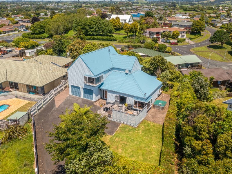 12A Bronte Place, Whalers Gate, New Plymouth - Carousel 2