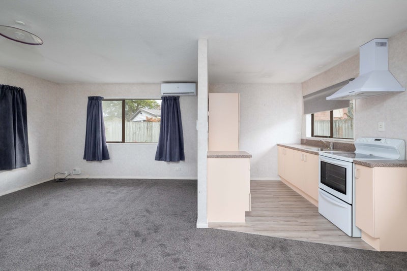 2/495 Pages Road, Bexley, Christchurch - Carousel 2