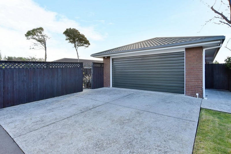 3 Aberfoyle Place, Parklands, Christchurch - Carousel 1