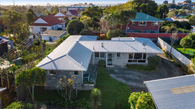 10A Mayfair Place, Westown, New Plymouth - Carousel 2