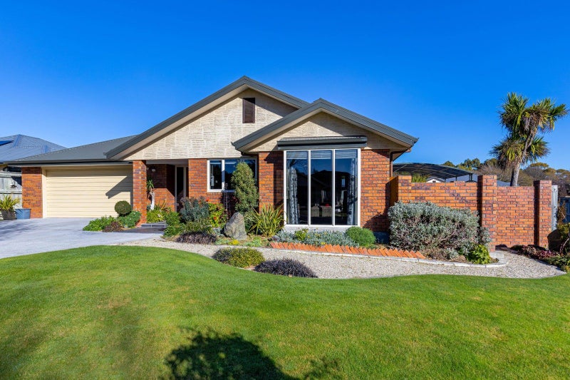 30 Elmwood Avenue, Witherlea, Blenheim - Carousel 1