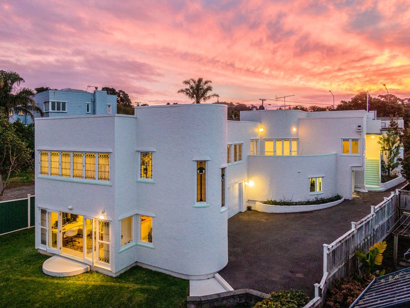 201 Campbell RD, Greenlane, Auckland - Carousel 22