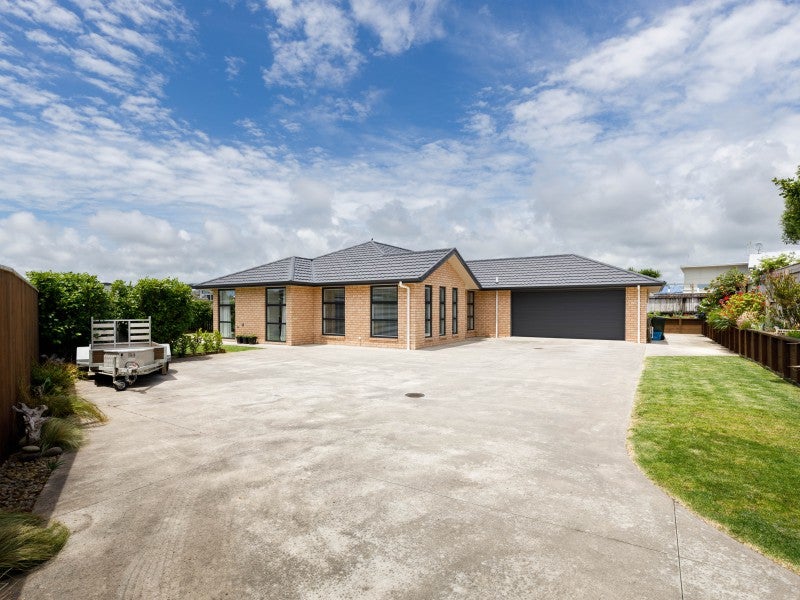 64 Dillon Drive, Bell Block, New Plymouth - Carousel 2