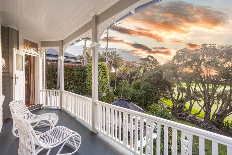 21 Glen Road, Stanley Point, Auckland - Carousel 22