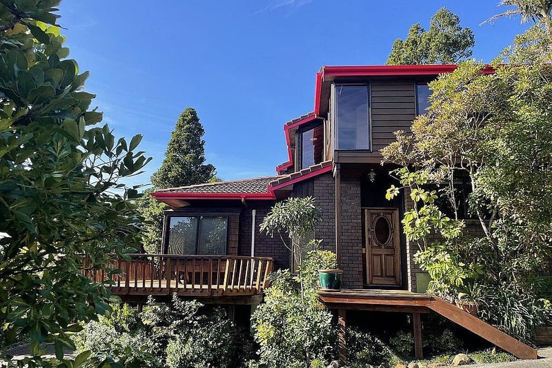 18 Rayner Road, New Lynn - Carousel 1