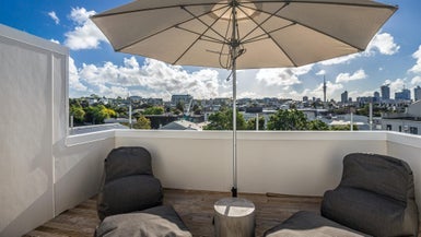 5J Cleveland Road, Parnell, Auckland - Carousel 1