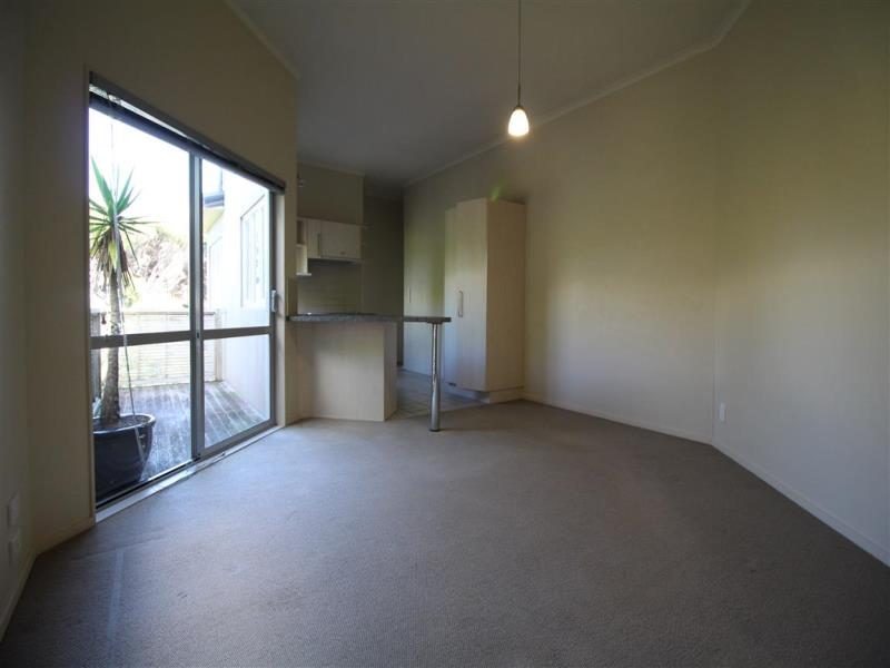 134F Rangatira Road, Beach Haven, Auckland - Carousel 8