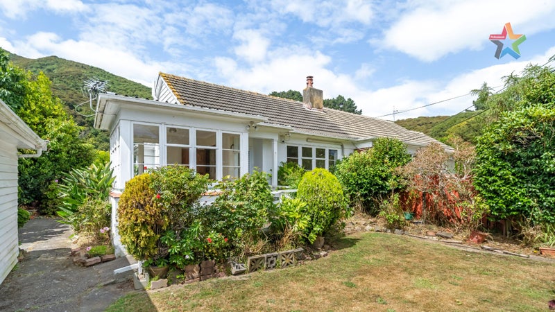 1/21 Hayward Terrace, Waiwhetu, Lower Hutt - Carousel 1