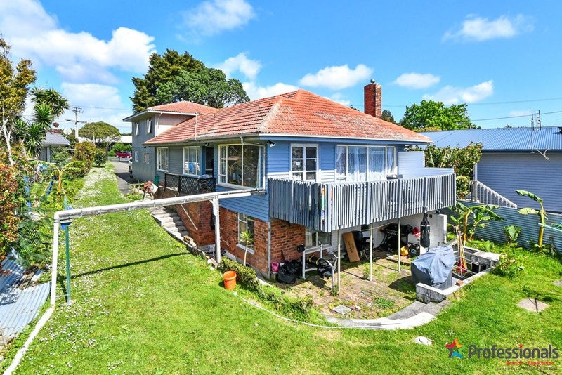 56 Grande Vue Road, Hillpark, Auckland - Carousel 1