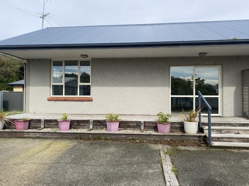 241/241A Chelmsford Street, Waverley, Invercargill - Carousel 1