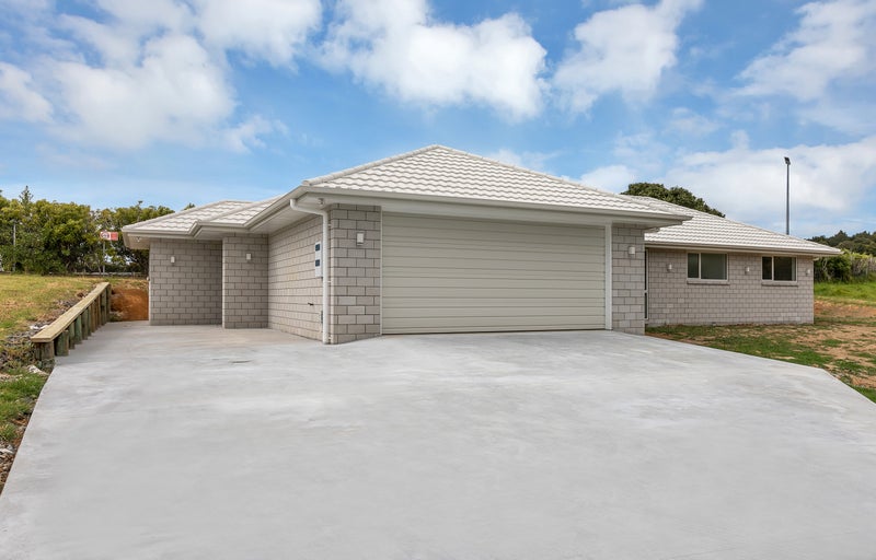 7 Cedar Place, Tikipunga, Whangarei - Carousel 1