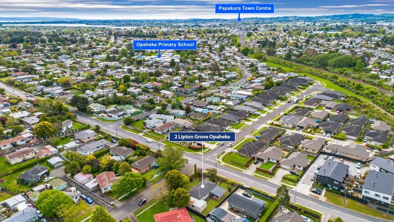 2 Lipton Grove, Opaheke, Papakura - Carousel 15