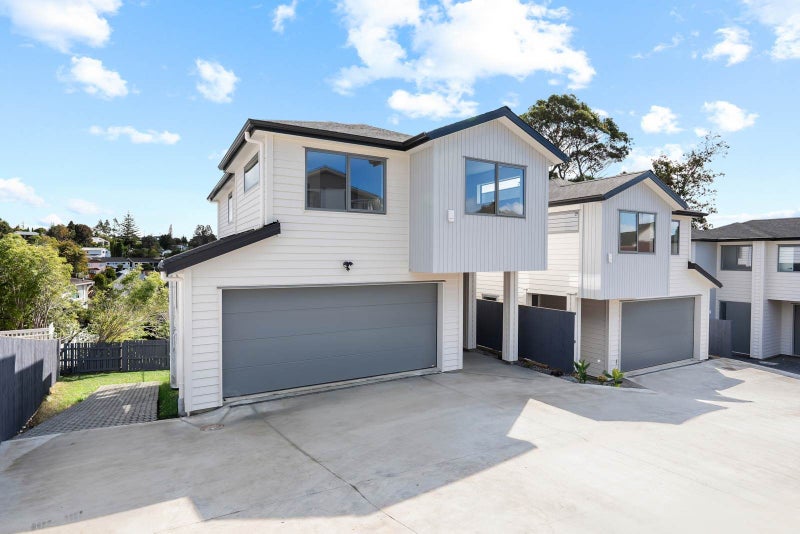 144 Oaktree Avenue, Browns Bay, Auckland - Carousel 2