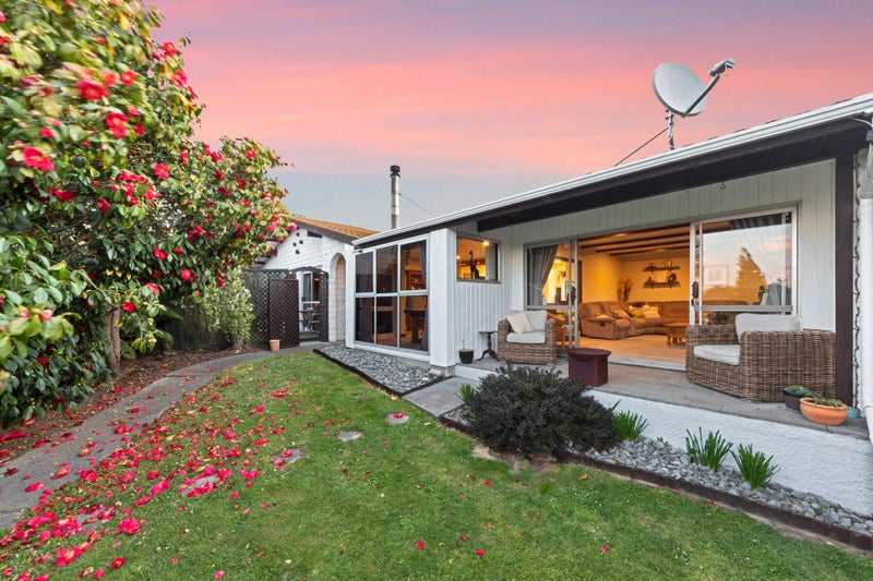 73 Warren Crescent, Hillmorton, Christchurch - Carousel 1