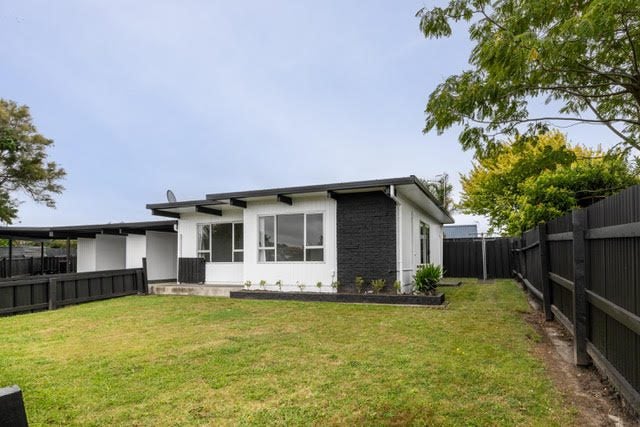 8 Jellicoe Place, Tamatea, Napier - Carousel 2