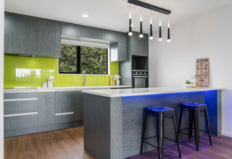 2/127 Stoddard Road, Wesley, Auckland - Carousel 2