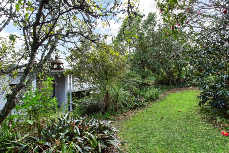 1/61 Watea Road, Torbay, Auckland - Carousel 10