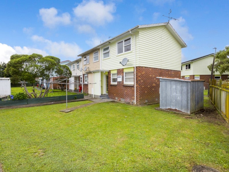1/48 Merton Street, Trentham, Upper Hutt - Carousel 2