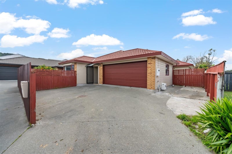12 Louis Street, Trentham, Upper Hutt - Carousel 1