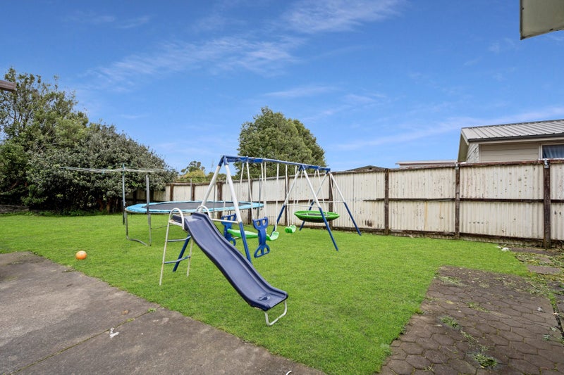 13 Fernleigh Avenue, Waiuku, Waiuku - Carousel 10